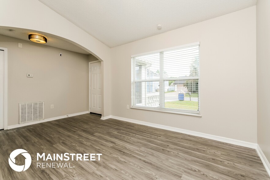 Building Photo - 210 Dalton Dr