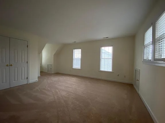 Building Photo - 210 Kelly W Dr