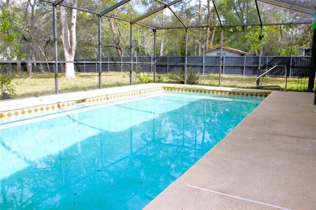 Building Photo - 3201 Bartlett St