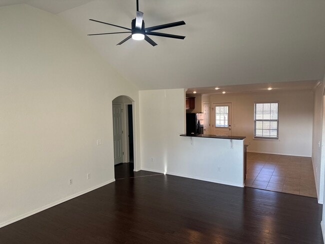 Building Photo - Available Now! Beautiful 4-Bedroom, 2-Bathroom Springdale Home w/ Fenced-In Yard and Covered Patio