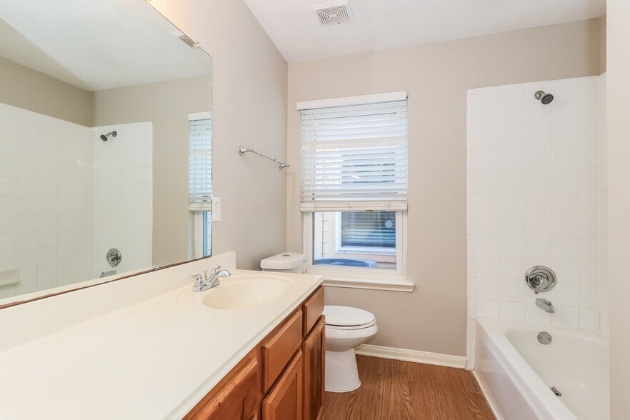Building Photo - 12231 Innisfall Cir