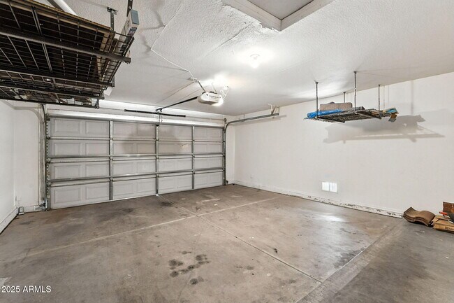 Building Photo - 12568 W Almeria Rd