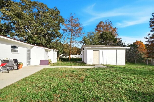 Building Photo - 3704 Wells St