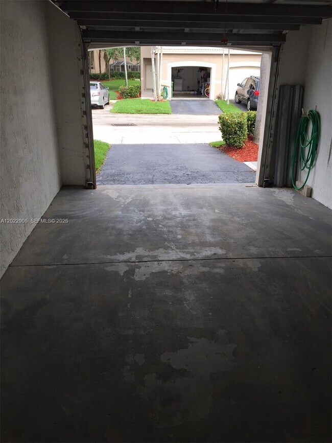 Building Photo - 1804 Salerno Cir