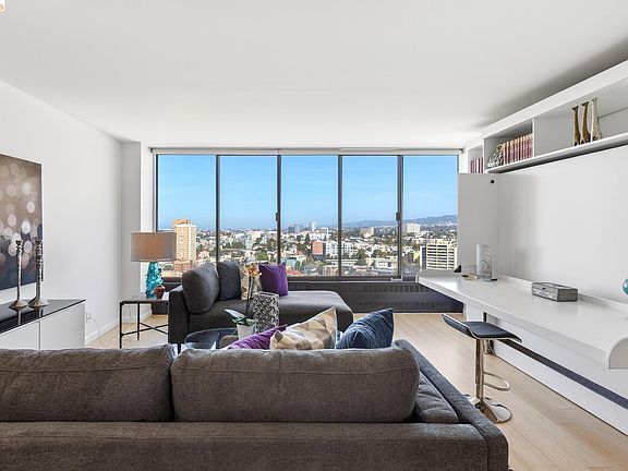 Building Photo - 565 Bellevue Ave