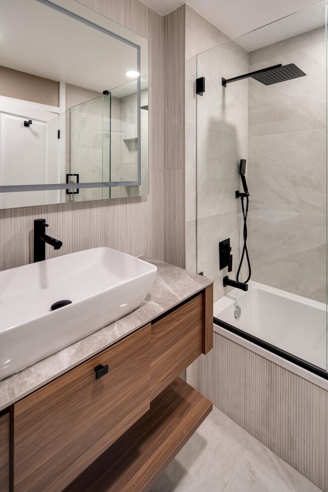 Building Photo - 600 Harbor Blvd