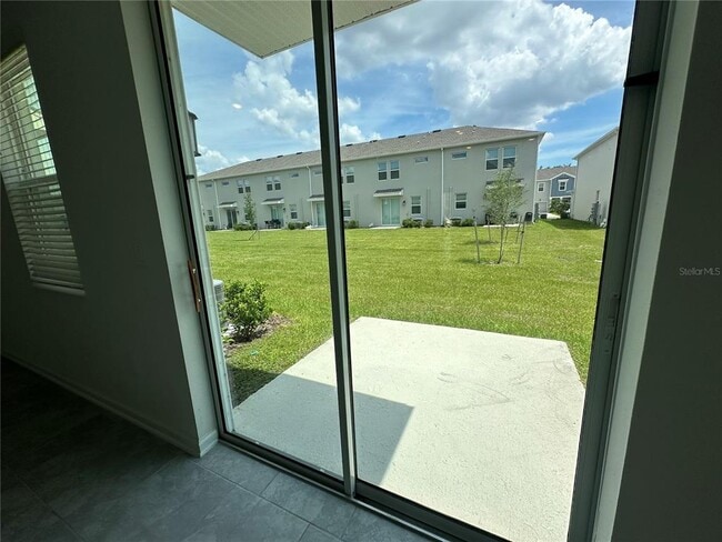 Building Photo - 3170 Laurent Lp