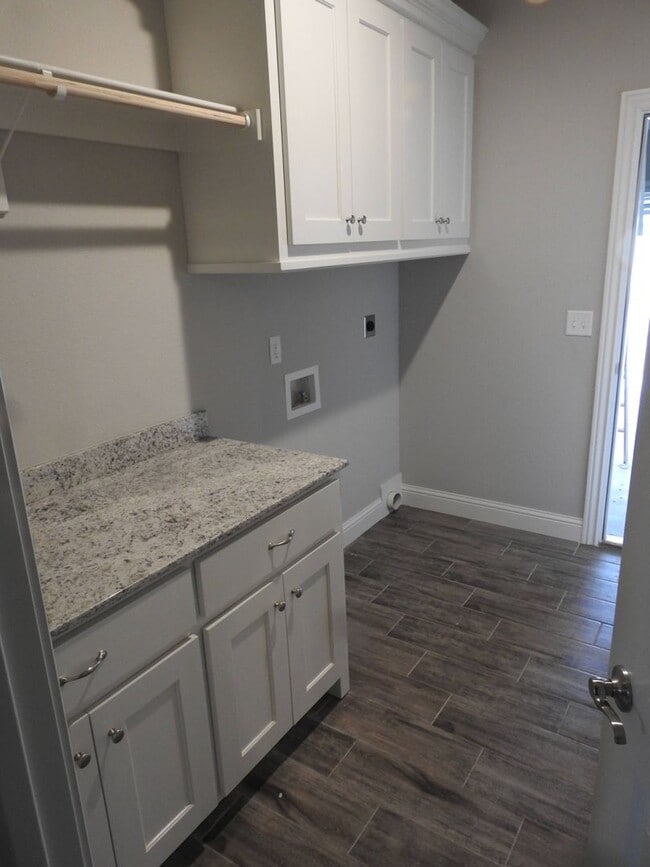 Building Photo - 2021 Construction! 4 Bedroom 2 Bathroom home. Now Leasing