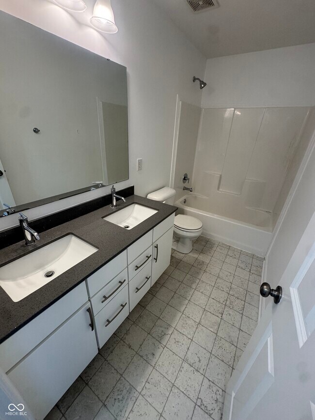 Building Photo - 1296 Wood Thrush Ct