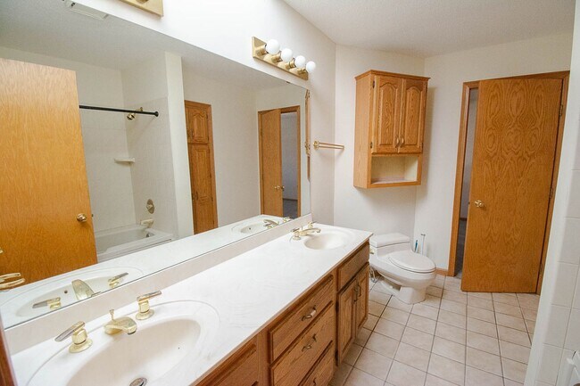 Building Photo - 2716 Spyglass Ct NW