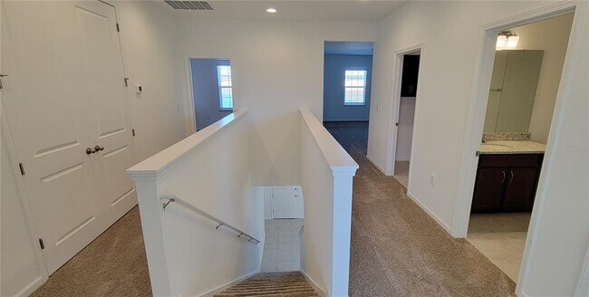 Building Photo - 5139 Lake Hamlin Trail