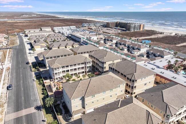 Building Photo - 14910 Leeward Dr