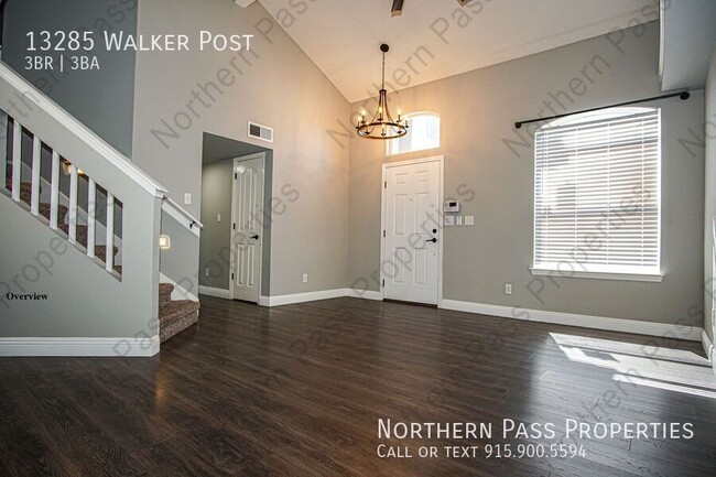 Building Photo - A Beautiful 3-BDR, 2-BR 2 Story Home!