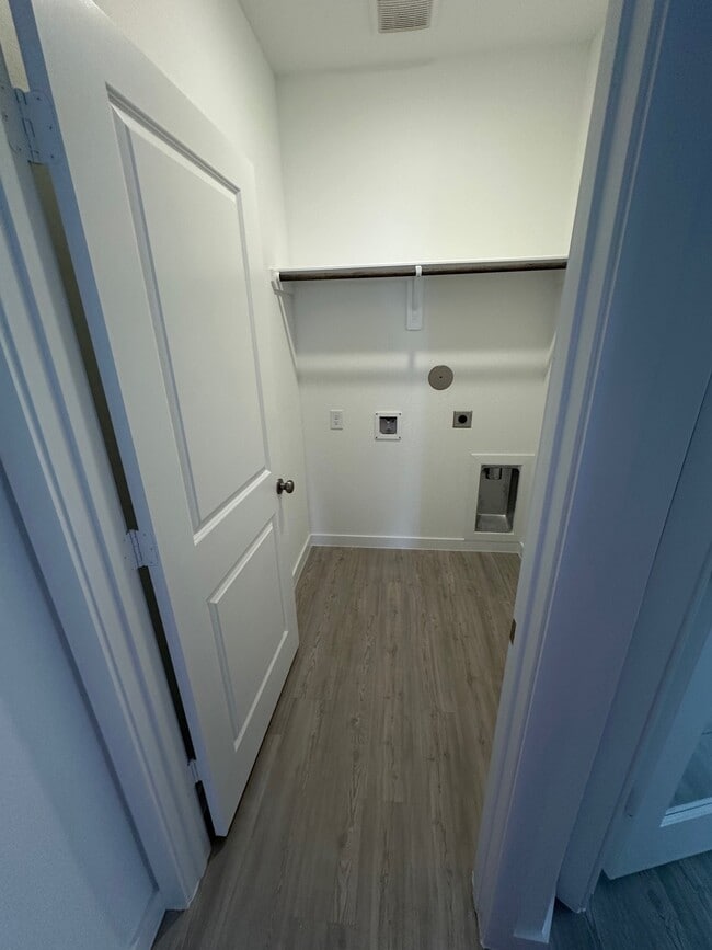 Building Photo - 16234 Rock Hollow Bend Ln