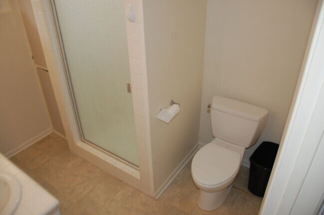 Building Photo - 092