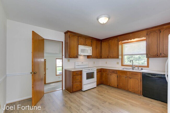 Building Photo - 3 br, 2 bath House - 1461 Todds Lane