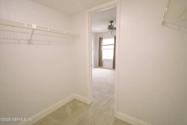 Building Photo - 3737 Loretto Rd