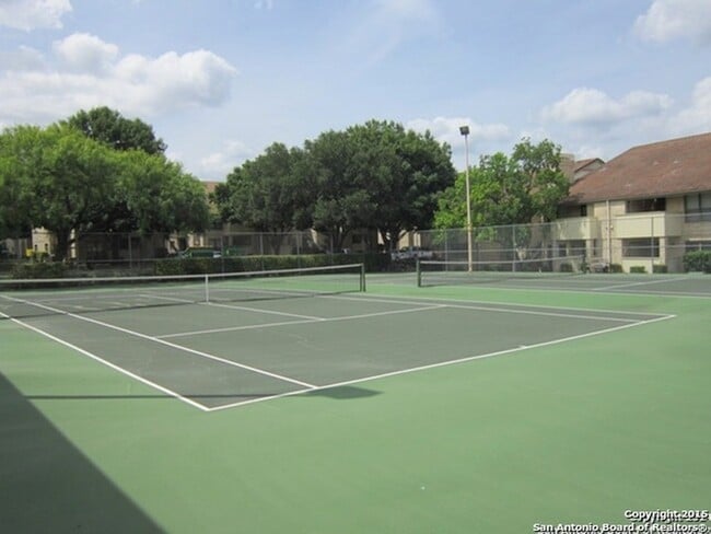 Building Photo - 11843 Braesview