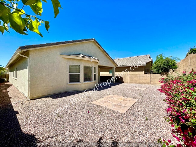 Building Photo - 1112 W Montelupo Dr