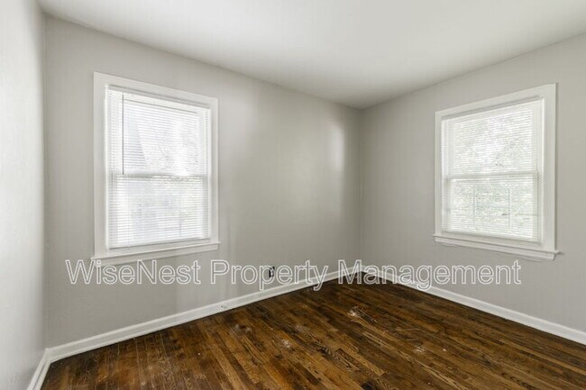 Building Photo - 5760 College Ave