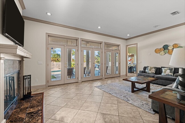 Building Photo - 322 Wahoo Rd