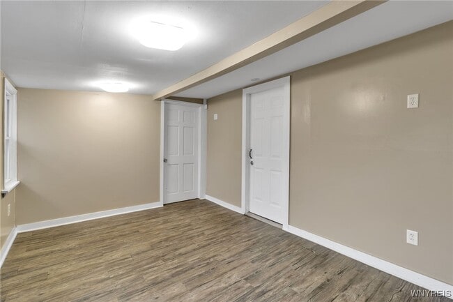 Building Photo - 114 Sawyer Ave