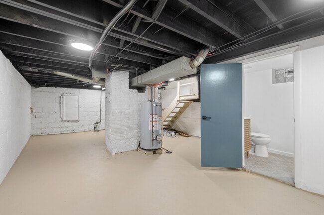Building Photo - 417 Dargan St