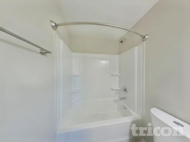 Building Photo - 504 Aurelia Lynn Dr