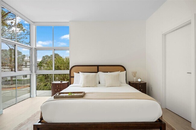 Building Photo - 600 76th St