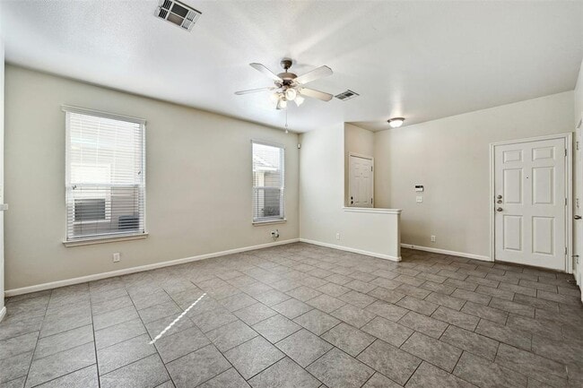 Building Photo - 2412 Allred Dr