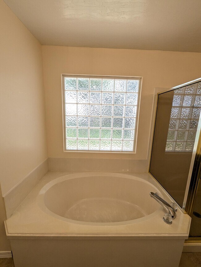 Building Photo - 509 Rush Park Cir
