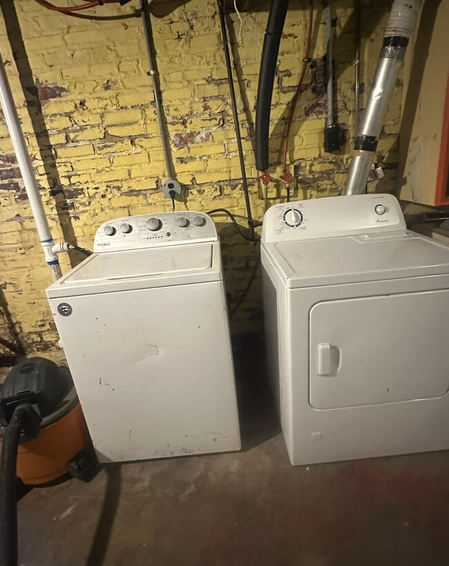 Building Photo - 1223 26th St