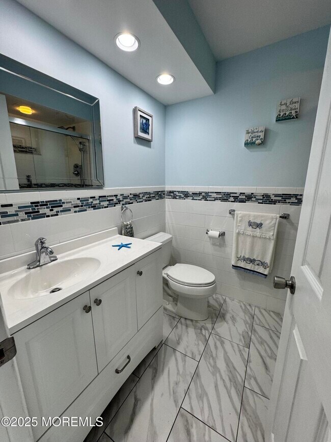 Building Photo - 438 NJ-35