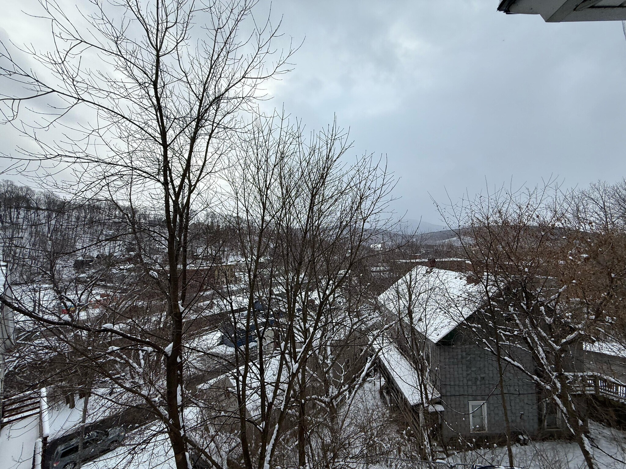 Building Photo - 60 Cliff St