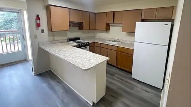 Building Photo - Ravenna Village