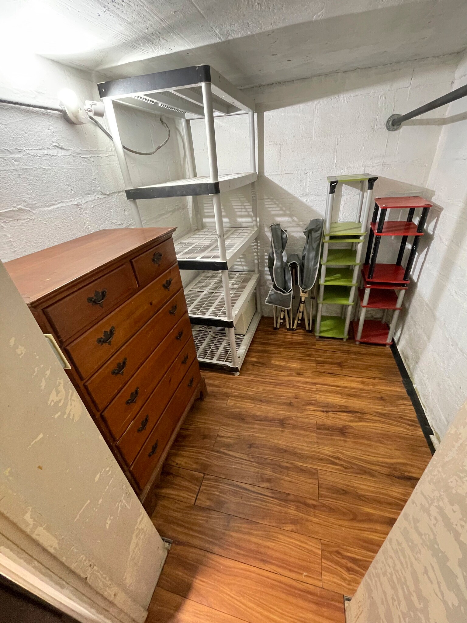 closet - 4778 Rogers Rd