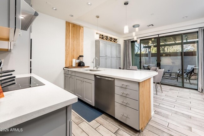 Building Photo - 4416 N 27th Way