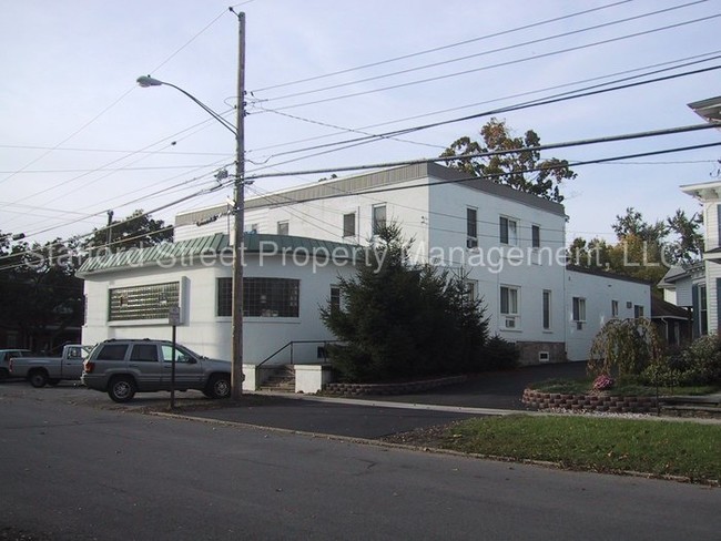 Building Photo - One Bedroom Apartment For Rent- Lyons NY