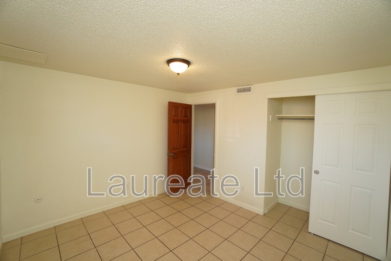 Building Photo - 1124 Rosemary St