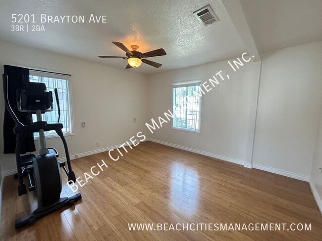 Building Photo - 5201 Brayton Ave