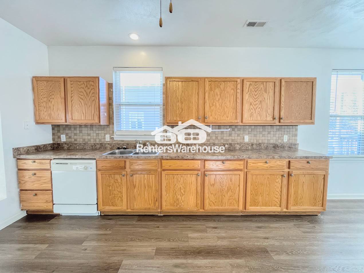 Building Photo - 1405 Church St