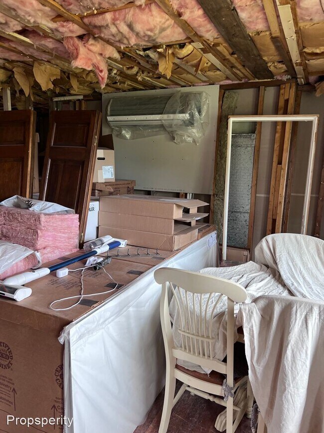 Building Photo - 2 br, 1 bath House - 843 Bar Harbor Road