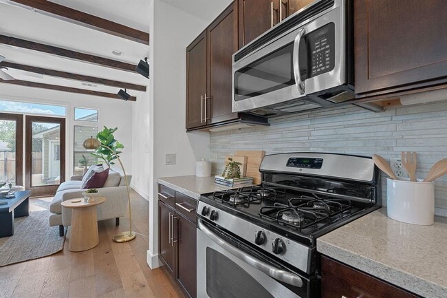 Building Photo - 5412 Grover Ave