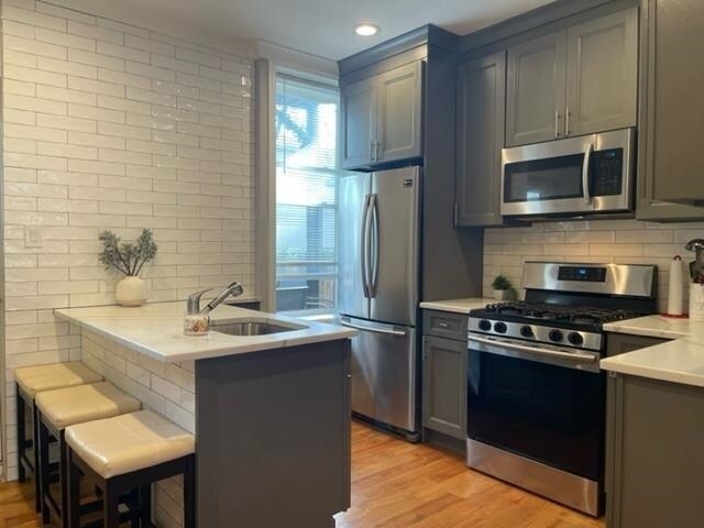 Building Photo - 65 Franklin St