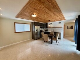 Building Photo - 1631 Liberty St