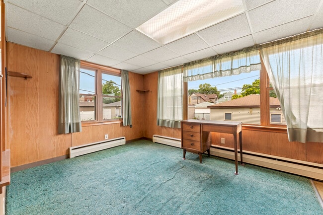 Building Photo - 4844 W Addison St