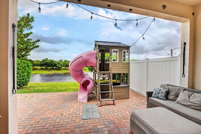 Building Photo - Akenside Drive, Boca Raton, FL 33428 - 3 BR 3 BA townhouse