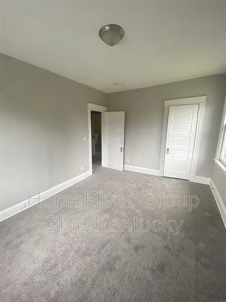 Building Photo - 1570 Dixmont Ave