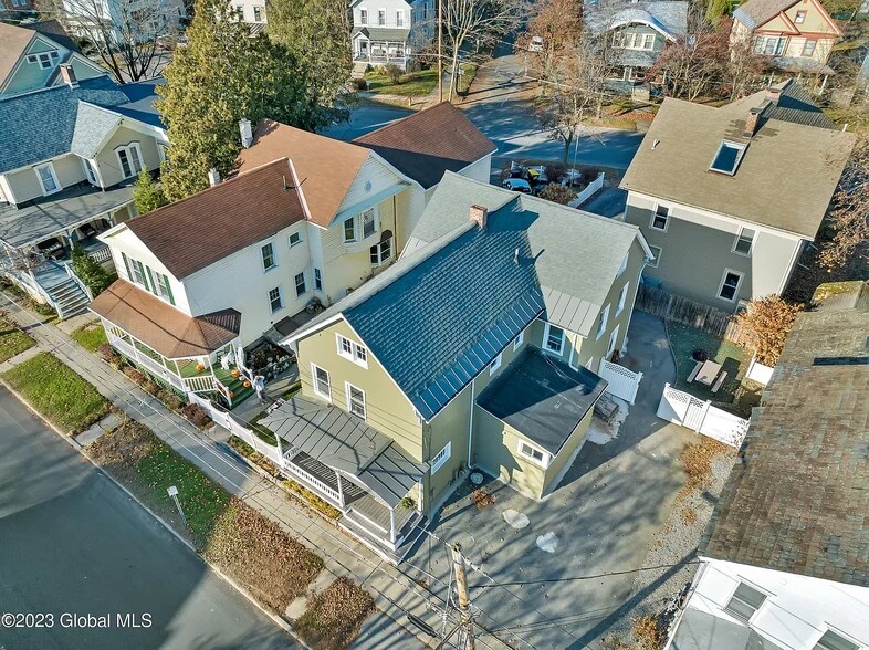 Aerial - 135 Church St