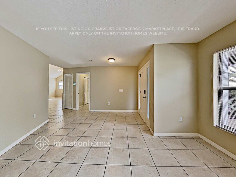 Building Photo - 3811 Northridge Dr